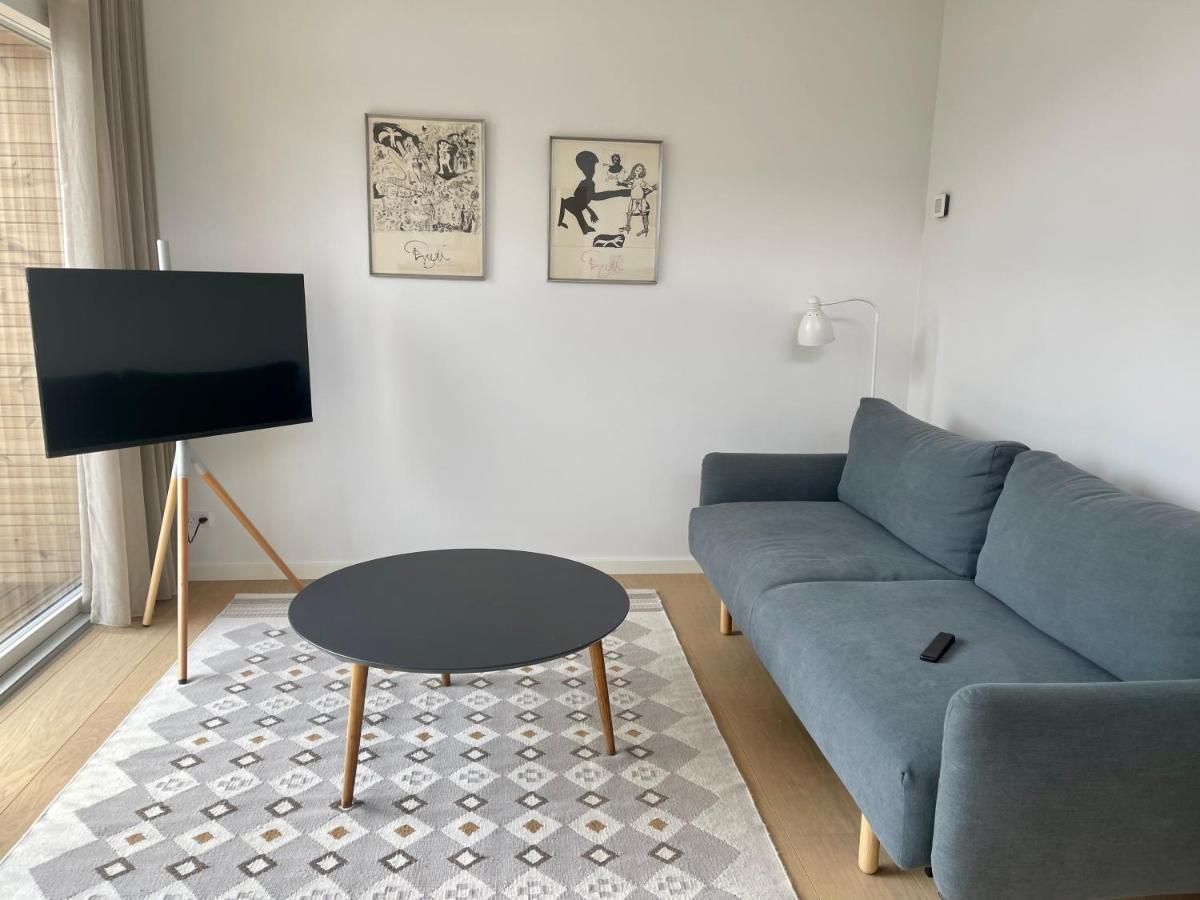 Nybygget Hus I Svaneke Taet Pa Klipper, Skov Og Hav Exteriör bild